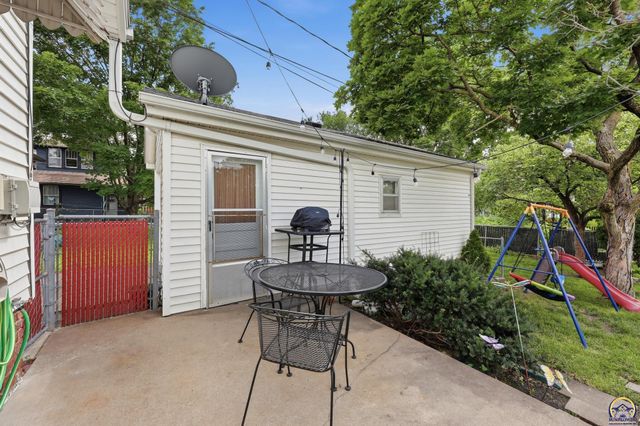 1205 SW Boswell AVE, Topeka, KS 66604