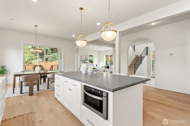 1304 Maine Court, Milton, WA 98354
