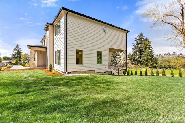 1304 Maine Court, Milton, WA 98354