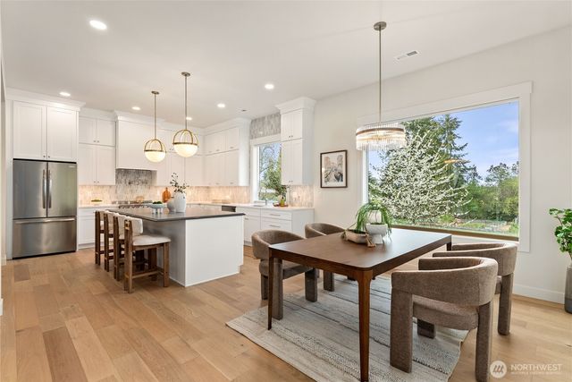 1304 Maine Court, Milton, WA 98354