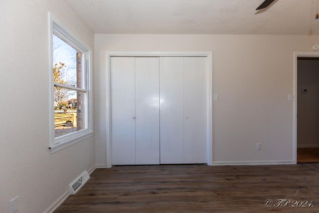 2823 Laurie Drive, West Plains, MO 65775