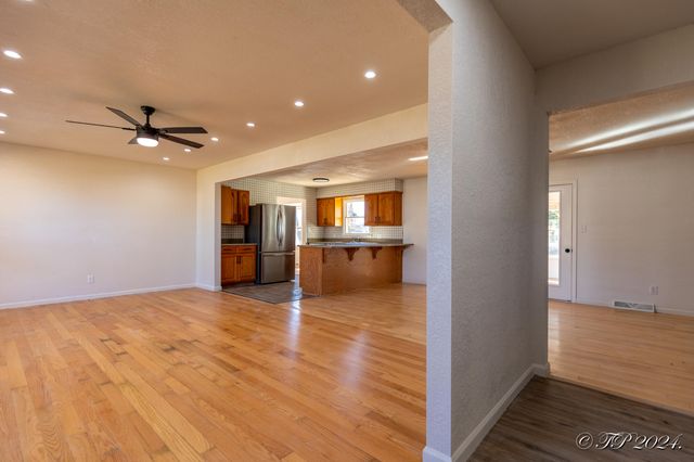 2823 Laurie Drive, West Plains, MO 65775