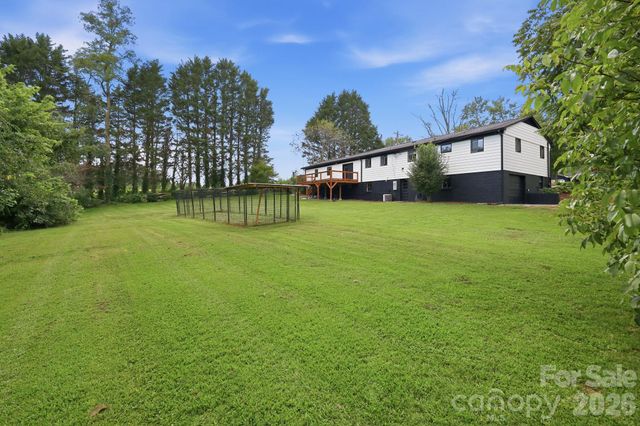 364 Pace Road, Hendersonville, NC 28792