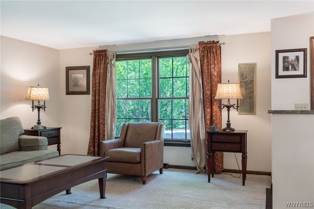 29 Haymarket Square, Amherst, NY 14051