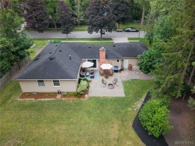 29 Haymarket Square, Amherst, NY 14051