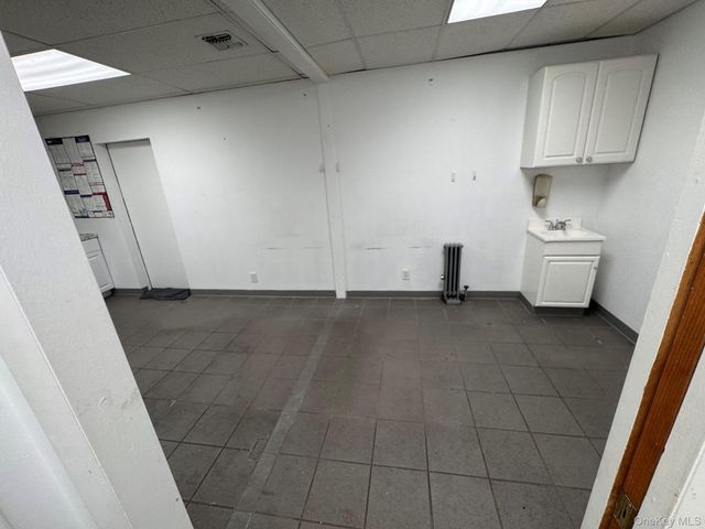 8620 Jamaica Avenue, Woodhaven, NY 11421