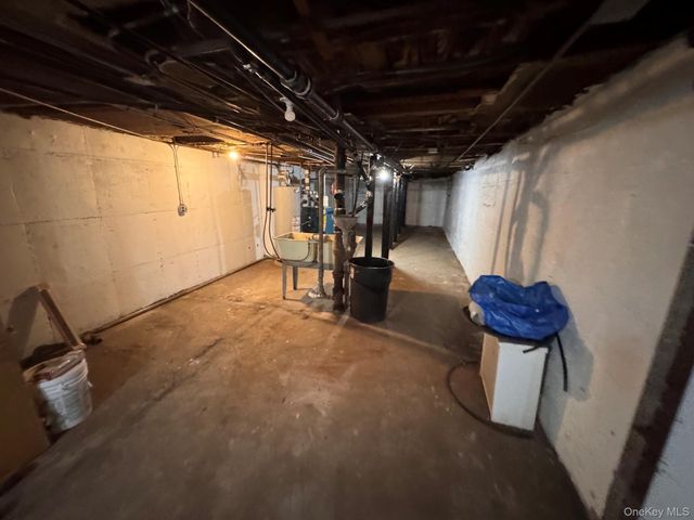 8620 Jamaica Avenue, Woodhaven, NY 11421