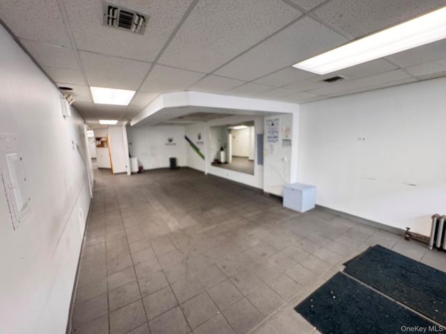 8620 Jamaica Avenue, Woodhaven, NY 11421