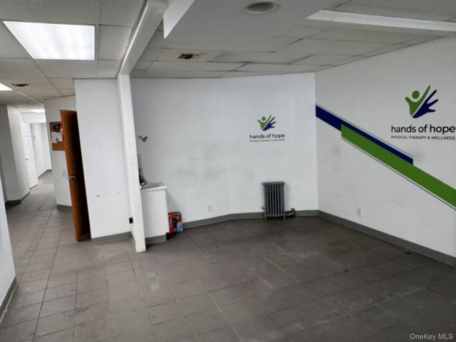 8620 Jamaica Avenue, Woodhaven, NY 11421