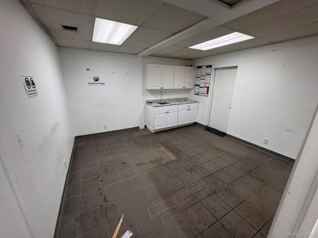 8620 Jamaica Avenue, Woodhaven, NY 11421