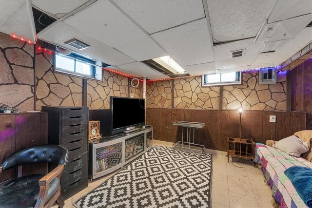 23728 Normandy Avenue, Eastpointe, MI 48021