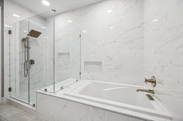 9757 Katy Freeway 2604, Houston, TX 77024