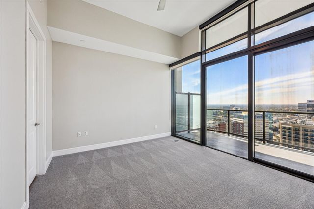 9757 Katy Freeway 2604, Houston, TX 77024