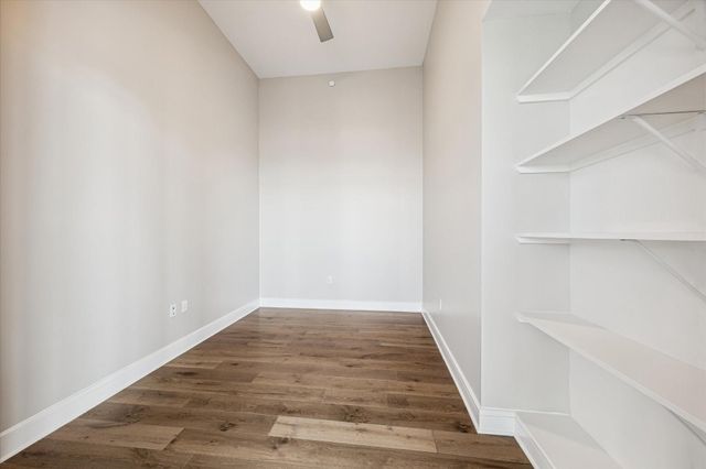 9757 Katy Freeway 2604, Houston, TX 77024