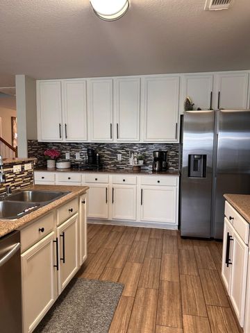 21202 Pinewalk Brook Ln, Spring, TX 77379