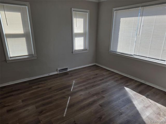 15356 Robson Street, Detroit, MI 48227