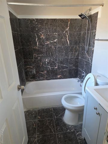 15356 Robson Street, Detroit, MI 48227