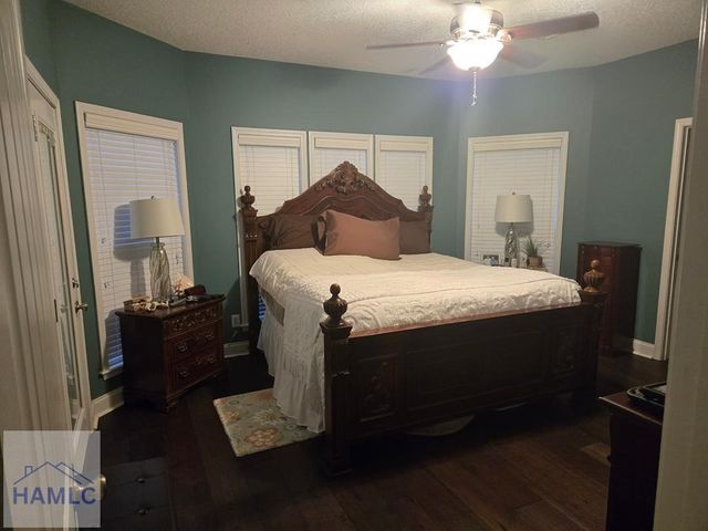 104 Yeomans Way, Jesup, GA 31545