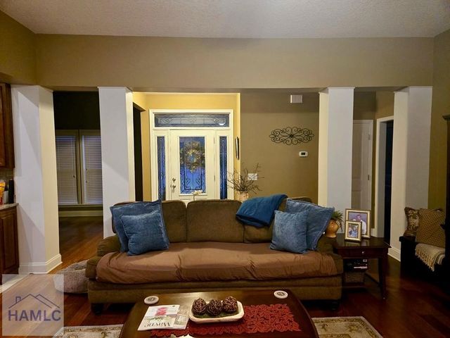 104 Yeomans Way, Jesup, GA 31545