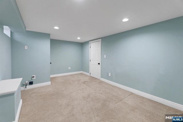 20-14 Saddle River Road, Fair Lawn, NJ 07410