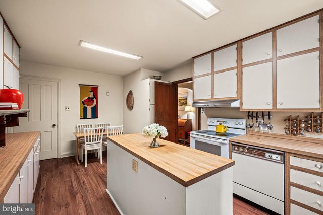 312 E GOWEN AVE, Philadelphia, PA 19119