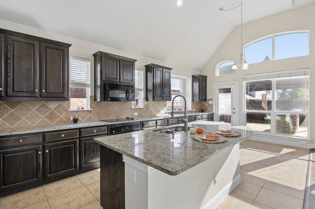7036 Miramar, Grand Prairie, TX 75054