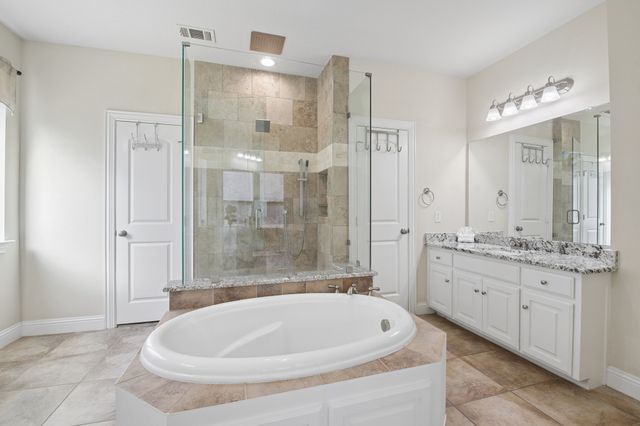 7036 Miramar, Grand Prairie, TX 75054