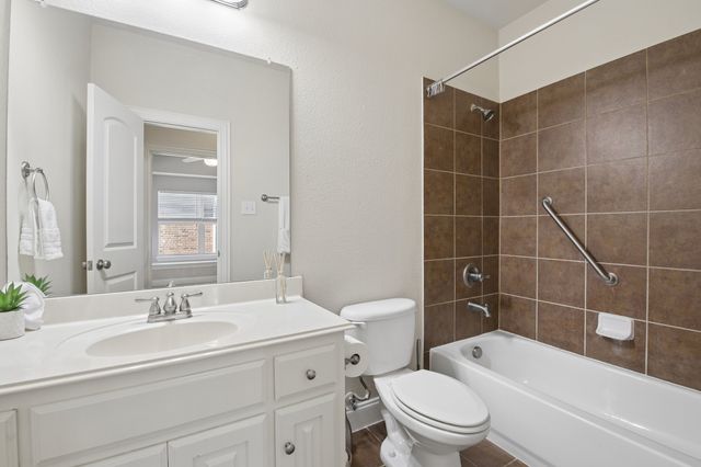 7036 Miramar, Grand Prairie, TX 75054