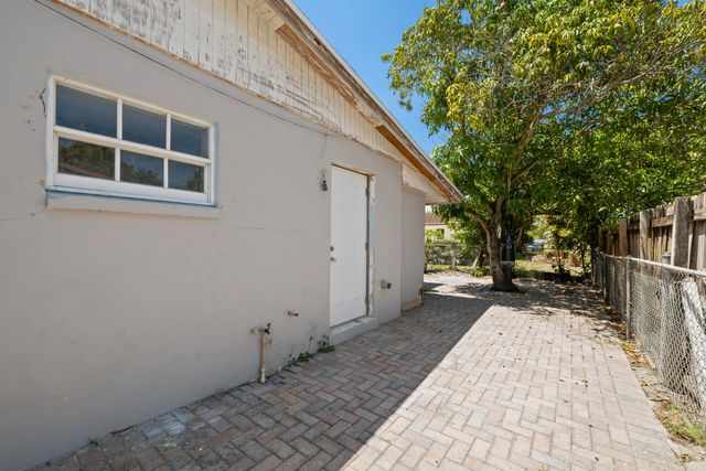 101 NW 18th Street, Pompano Beach, FL 33060