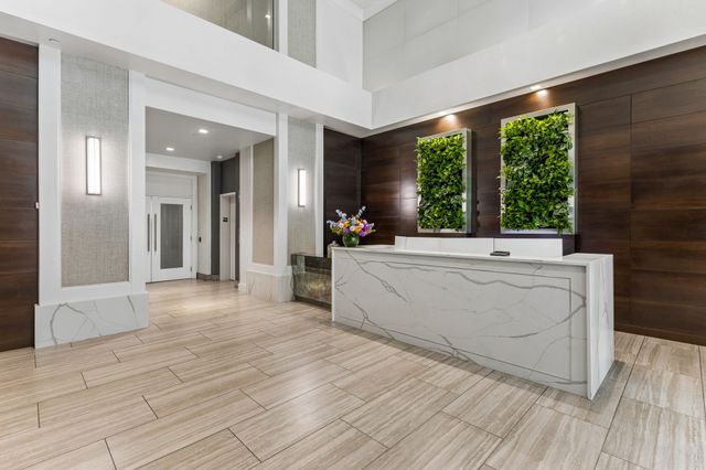 415 Church St Apt 1103, Nashville, TN 37219