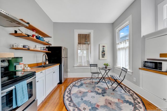 210 Sadie, San Antonio, TX 78210