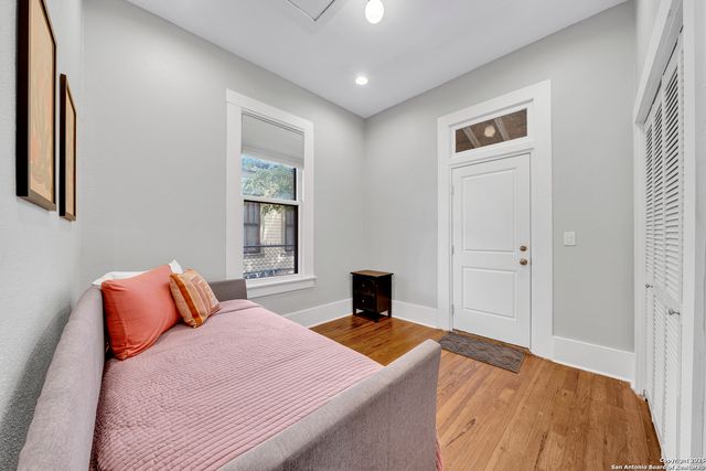 210 Sadie, San Antonio, TX 78210