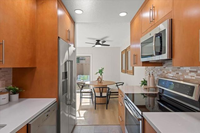 2576 Knightsbridge Lane, Santa Clara, CA 95051