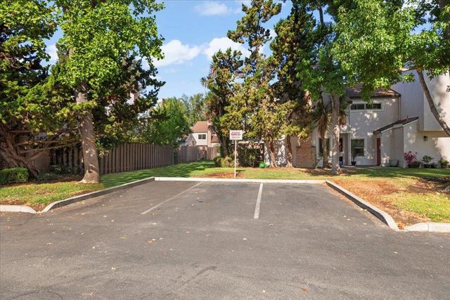 2576 Knightsbridge Lane, Santa Clara, CA 95051