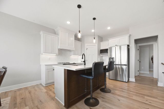 7117 E Pheasant Ridge St, Bel Aire, KS 67226