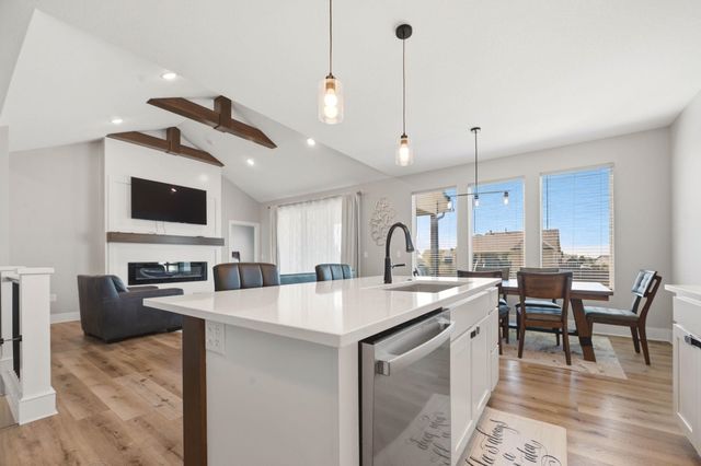 7117 E Pheasant Ridge St, Bel Aire, KS 67226