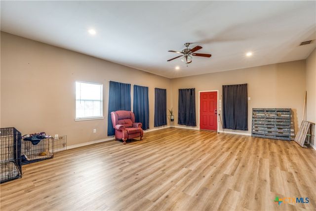 256 County Road 481, Gonzales, TX 78629