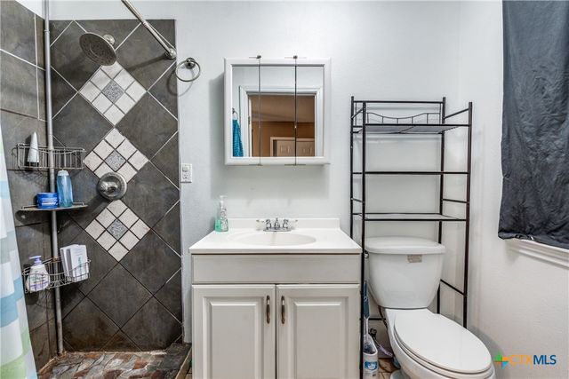256 County Road 481, Gonzales, TX 78629