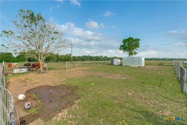 256 County Road 481, Gonzales, TX 78629