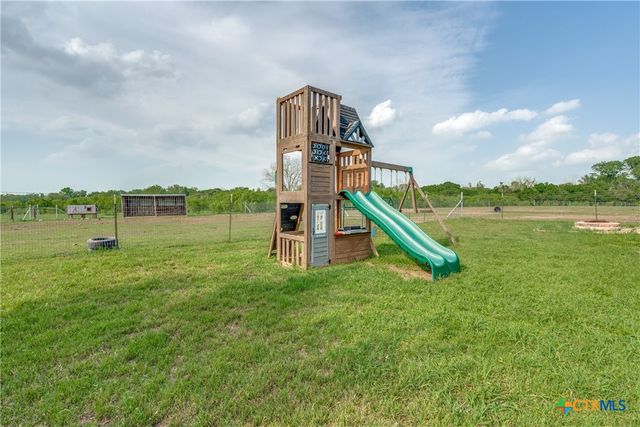 256 County Road 481, Gonzales, TX 78629