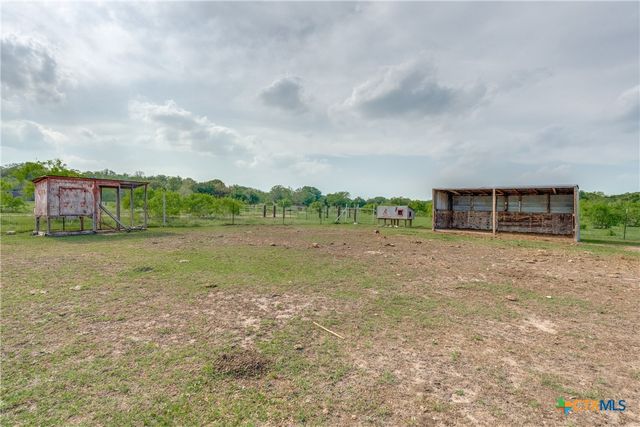 256 County Road 481, Gonzales, TX 78629