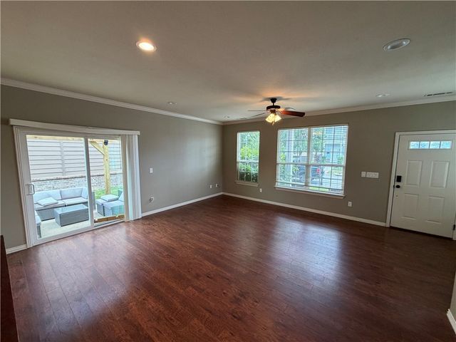 537 Keats Drive, Fayetteville, AR 72704