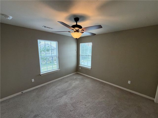 537 Keats Drive, Fayetteville, AR 72704