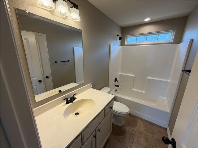 537 Keats Drive, Fayetteville, AR 72704