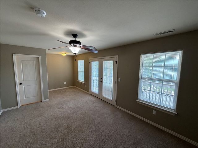 537 Keats Drive, Fayetteville, AR 72704