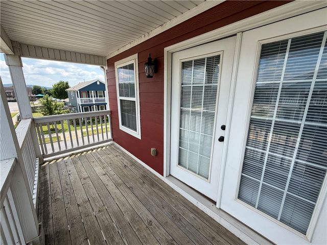 537 Keats Drive, Fayetteville, AR 72704