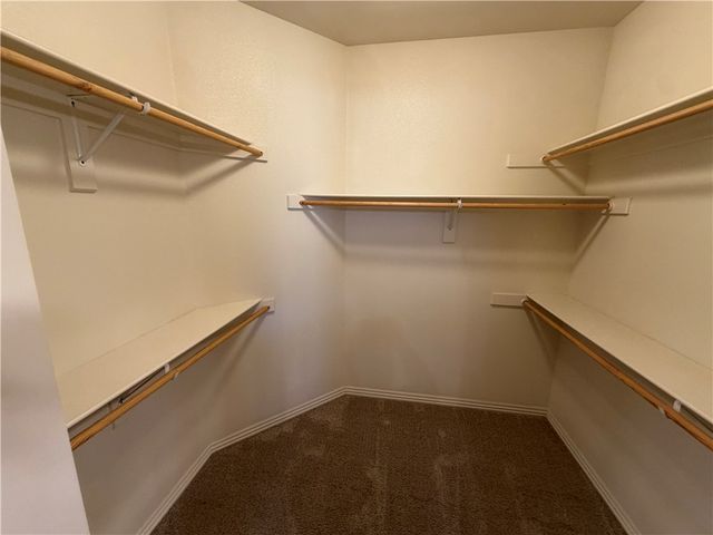 537 Keats Drive, Fayetteville, AR 72704