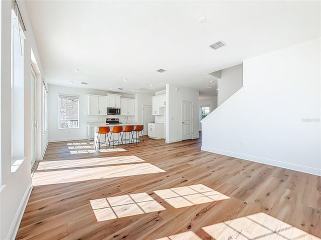 1066 8TH AVENUE S, St Petersburg, FL 33705