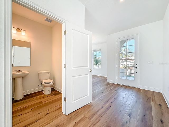 1066 8TH AVENUE S, St Petersburg, FL 33705