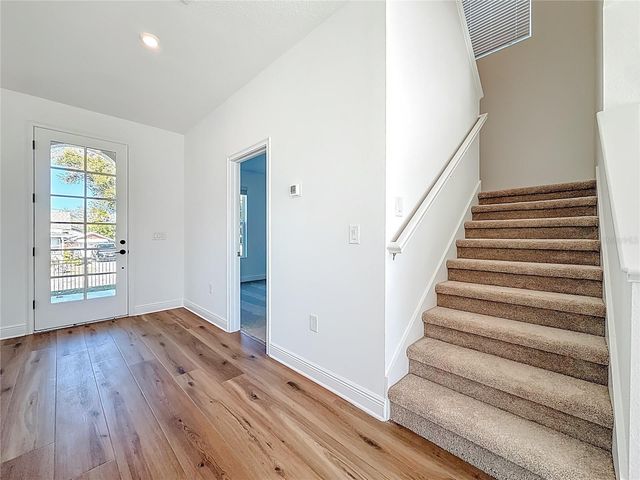 1066 8TH AVENUE S, St Petersburg, FL 33705